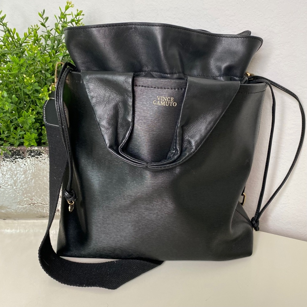 Vince‎ Camuto Asti Tote Bag Black Large Crossbody Minimalist Chic Dark Academia